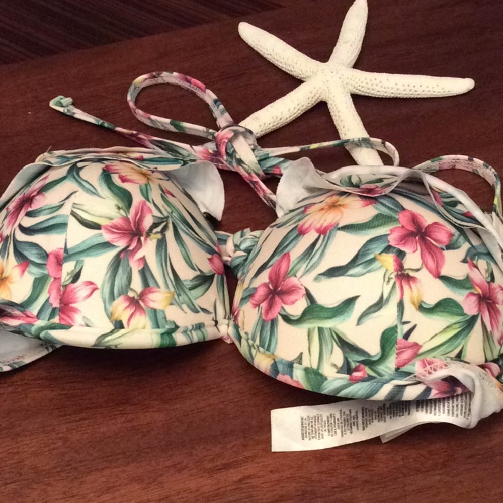 Atmosphere Bikini Top Size 4